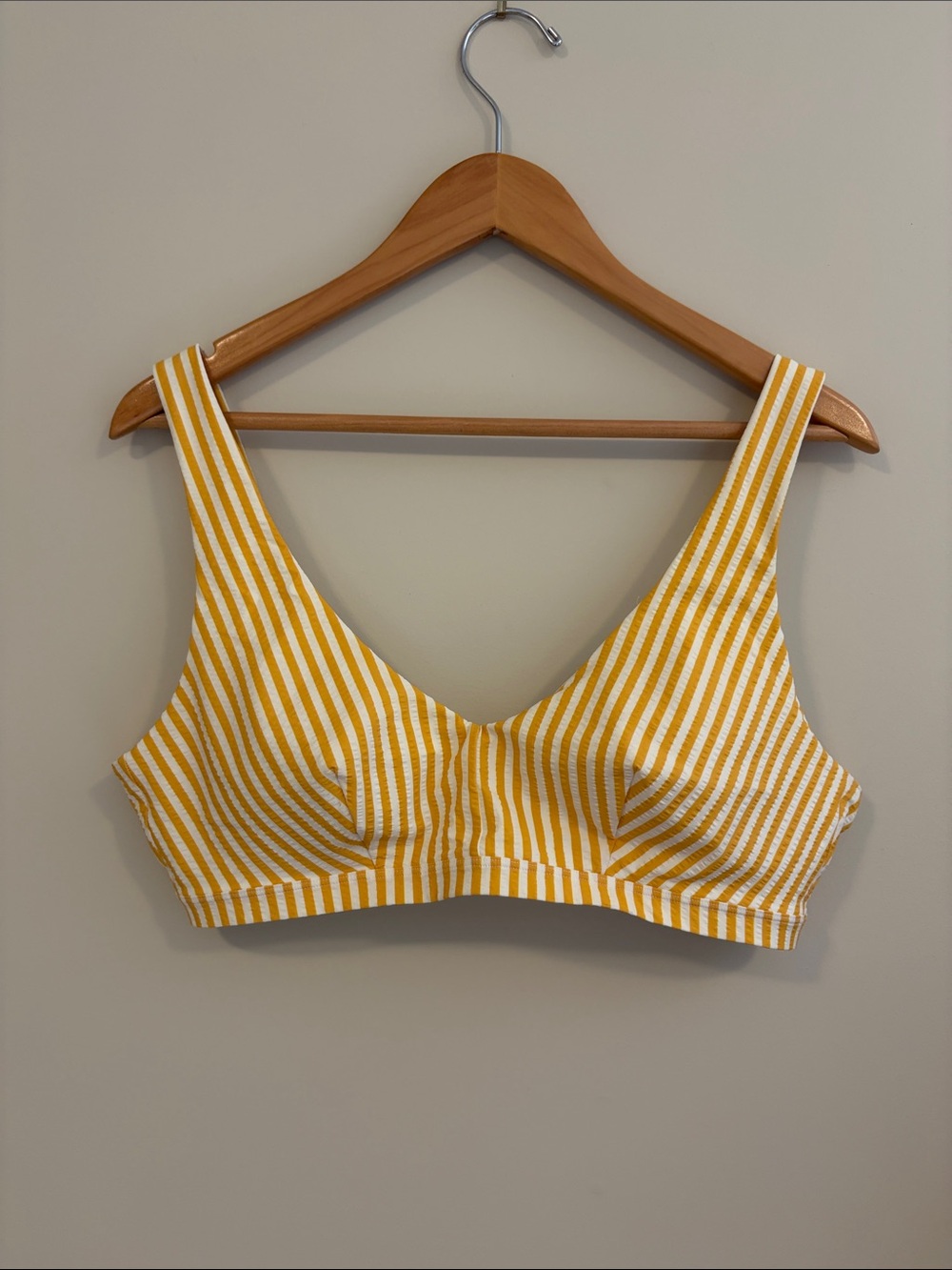 Lululemon Waterside Swim Top XL C/D cup